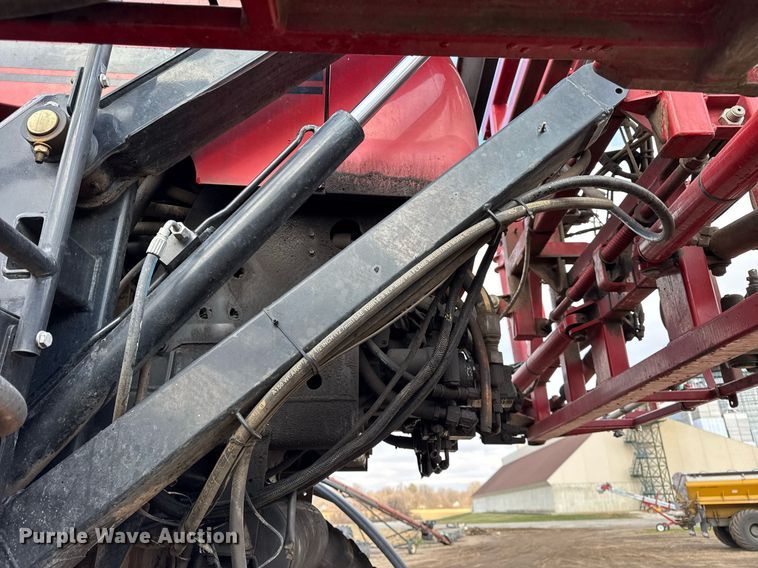 image for item DH9221 2013 Case IH Patriot 3330 sprayer