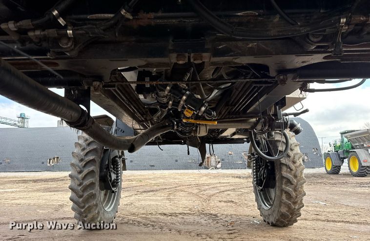 image for item DH9221 2013 Case IH Patriot 3330 sprayer