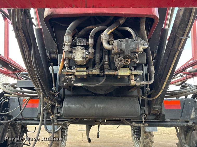 image for item DH9221 2013 Case IH Patriot 3330 sprayer