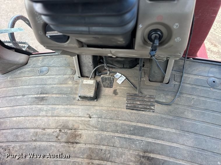 image for item DH9221 2013 Case IH Patriot 3330 sprayer