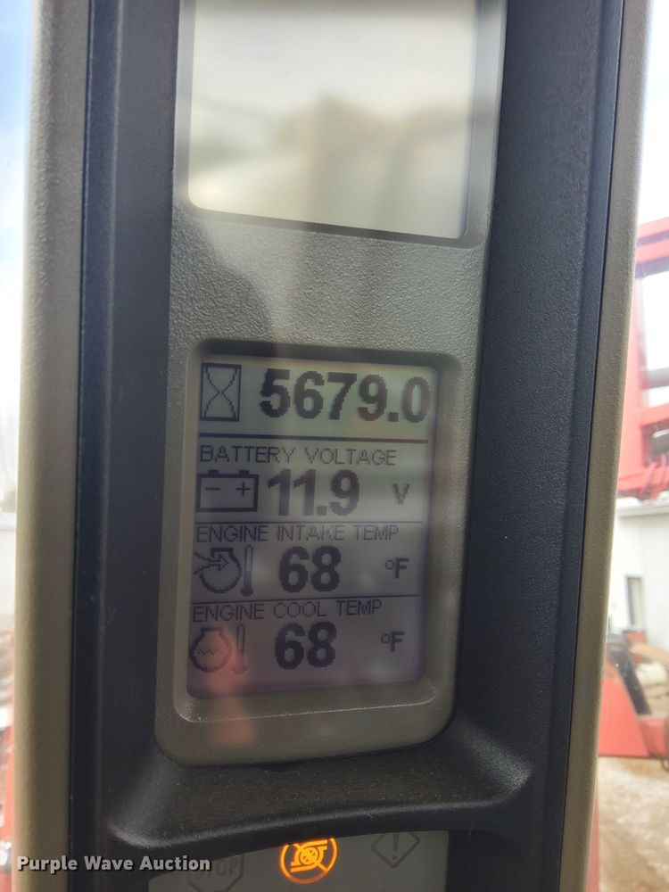 image for item DH9221 2013 Case IH Patriot 3330 sprayer