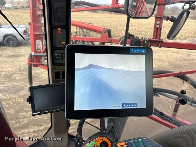 image for item DH9221 2013 Case IH Patriot 3330 sprayer