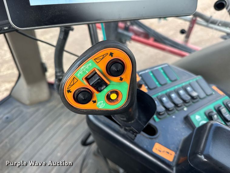 image for item DH9221 2013 Case IH Patriot 3330 sprayer