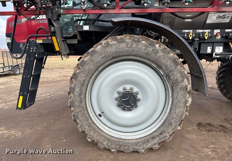 image for item DH9221 2013 Case IH Patriot 3330 sprayer