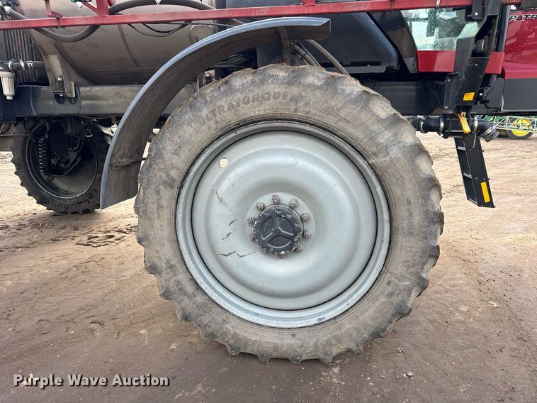 image for item DH9221 2013 Case IH Patriot 3330 sprayer