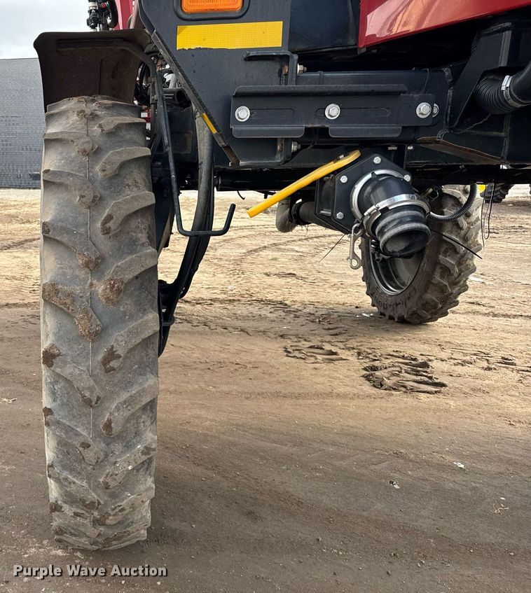image for item DH9221 2013 Case IH Patriot 3330 sprayer