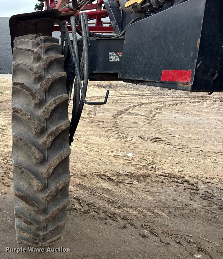image for item DH9221 2013 Case IH Patriot 3330 sprayer