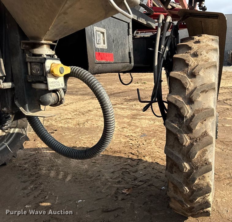 image for item DH9221 2013 Case IH Patriot 3330 sprayer