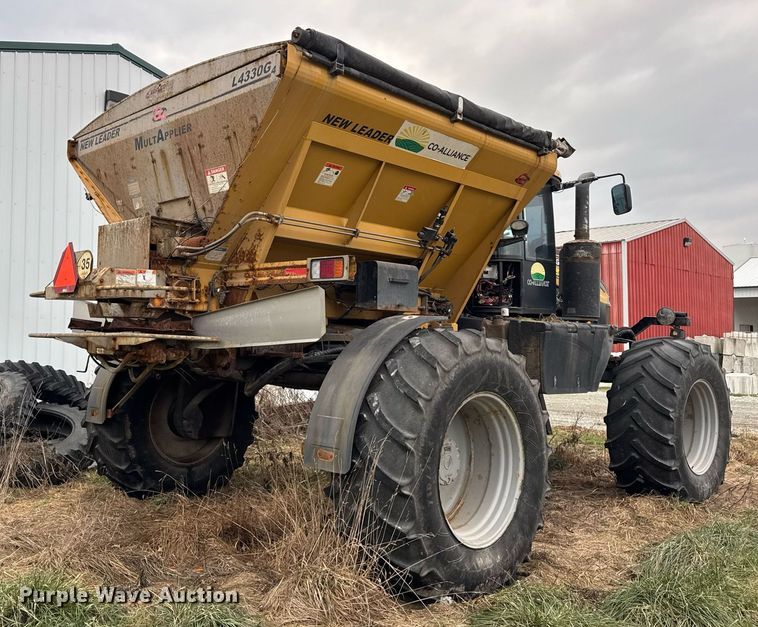 image for item DH9230 2016 RoGator RG1300B spreader
