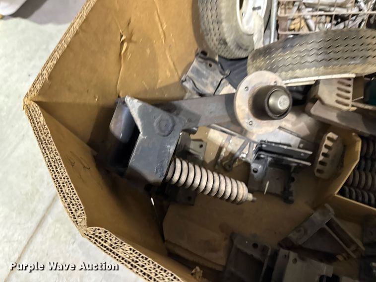 image for item DH9235 UAN applicator parts 