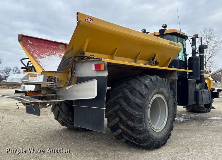 image for item DH9236 2015 TerraGator 8300B spreader