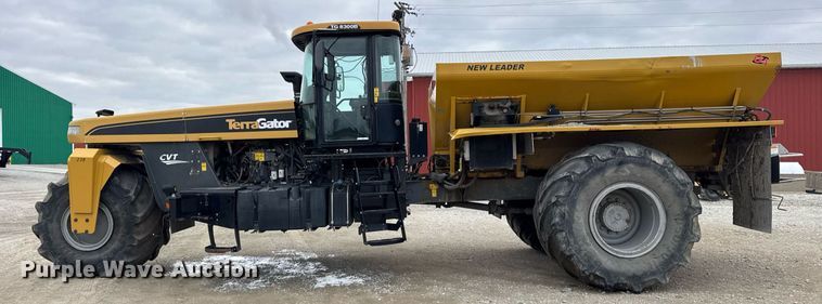 image for item DH9236 2015 TerraGator 8300B spreader