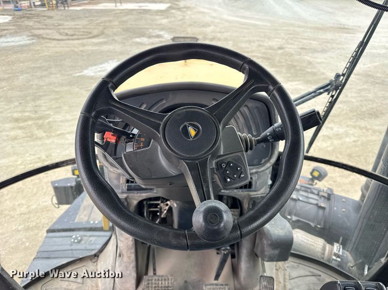 image for item DH9236 2015 TerraGator 8300B spreader