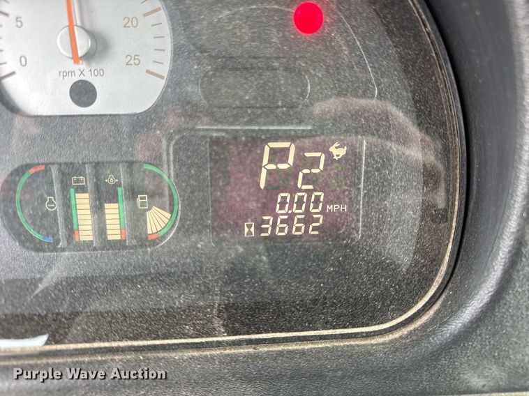 image for item DH9236 2015 TerraGator 8300B spreader