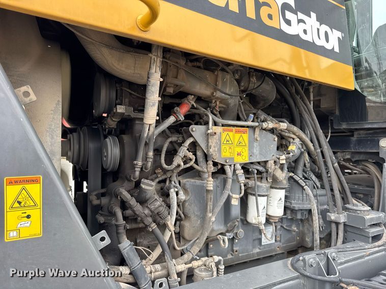 image for item DH9236 2015 TerraGator 8300B spreader