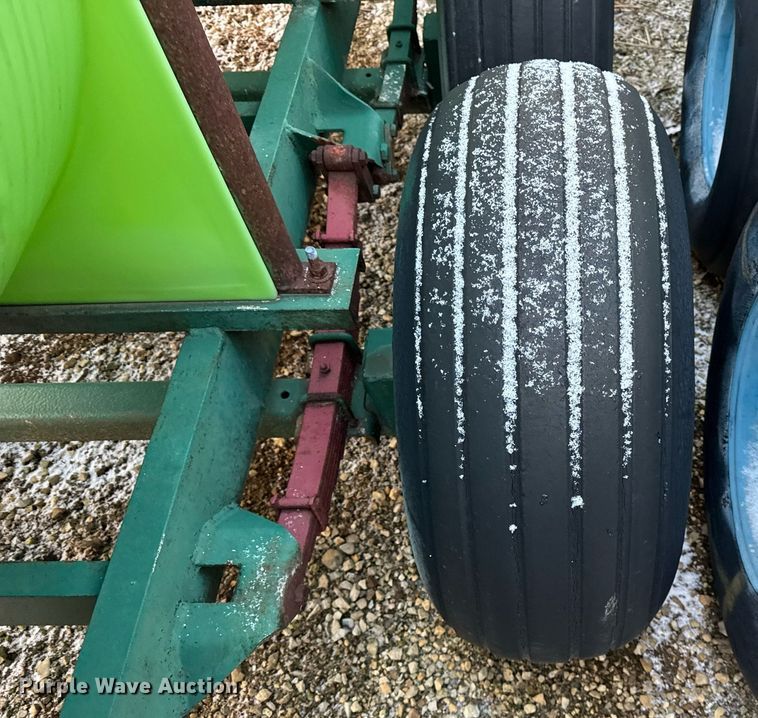 image for item DH9454 Nurse tank trailer