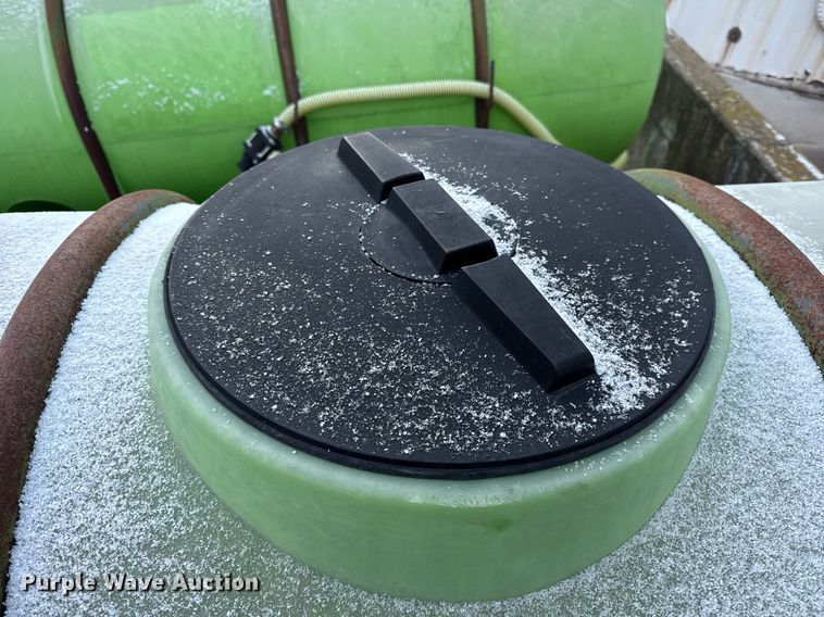 image for item DH9457 Nurse tank trailer