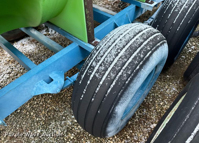 image for item DH9457 Nurse tank trailer