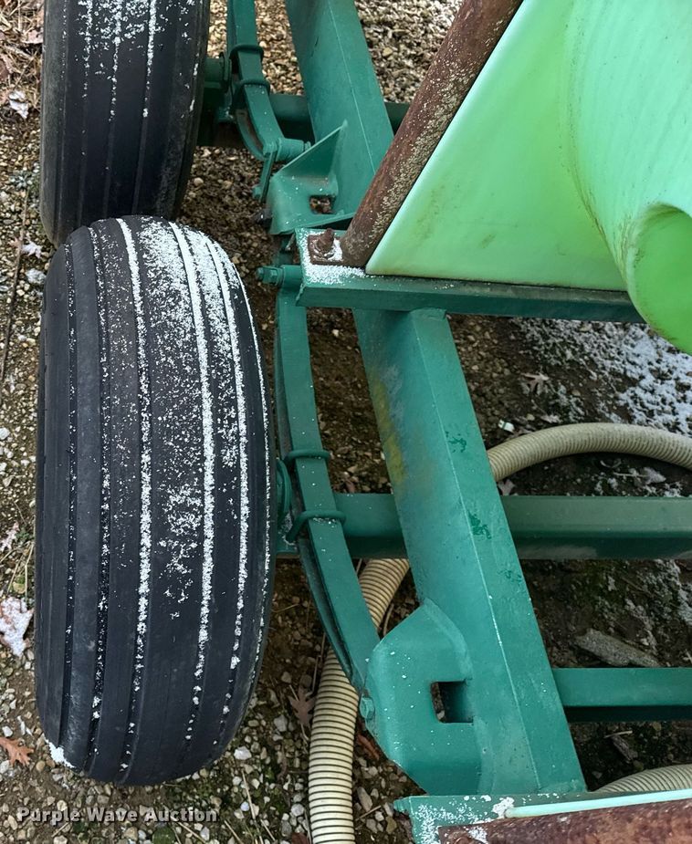 image for item DH9469 Nurse tank trailer