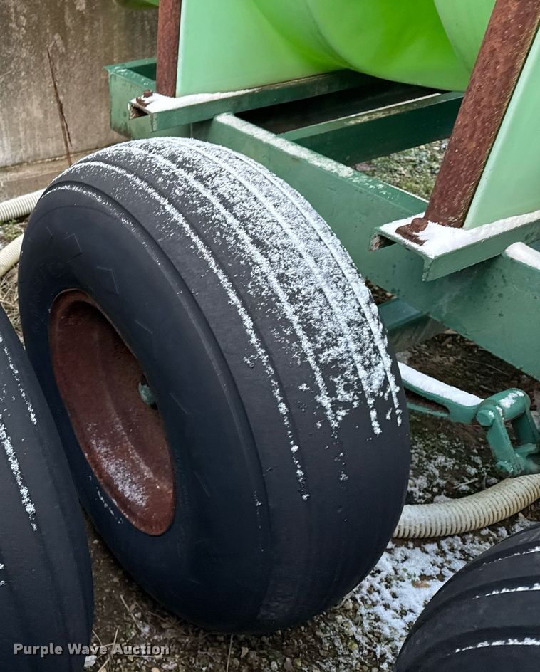 image for item DH9469 Nurse tank trailer