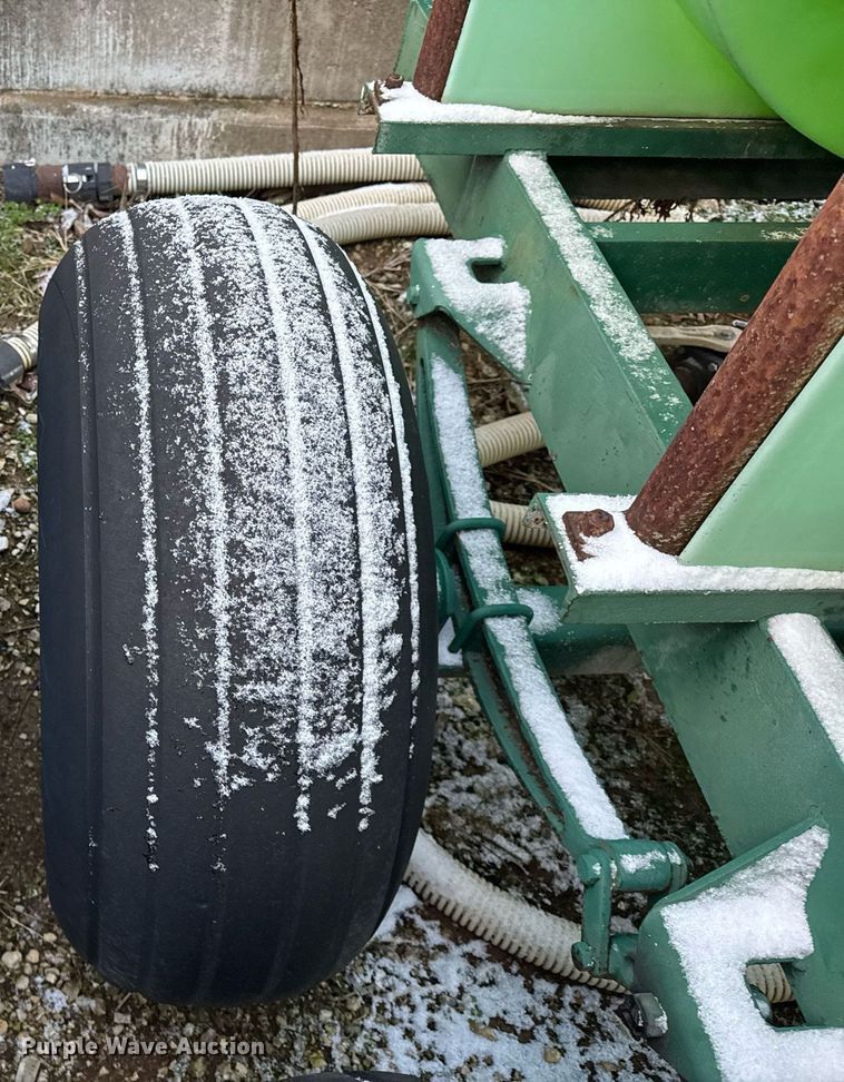 image for item DH9469 Nurse tank trailer