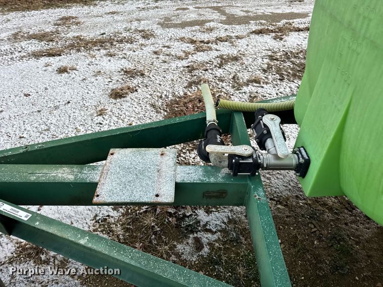 image for item DH9500 Nurse tank trailer