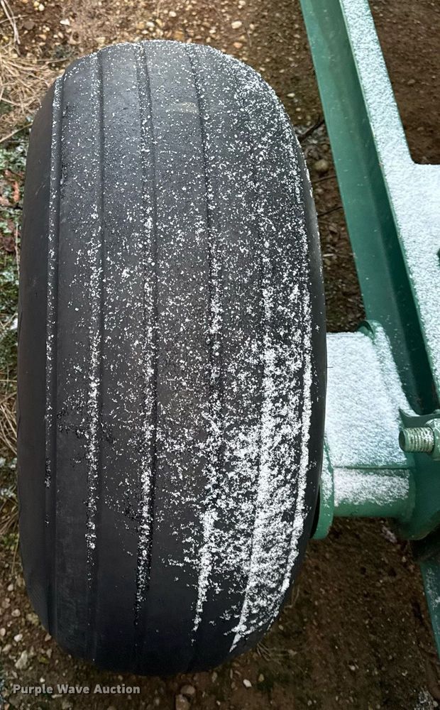 image for item DH9500 Nurse tank trailer