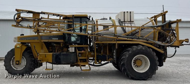 image for item DH9562 2009 TerraGator 9203 sprayer