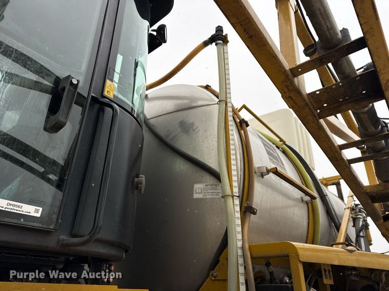 image for item DH9562 2009 TerraGator 9203 sprayer