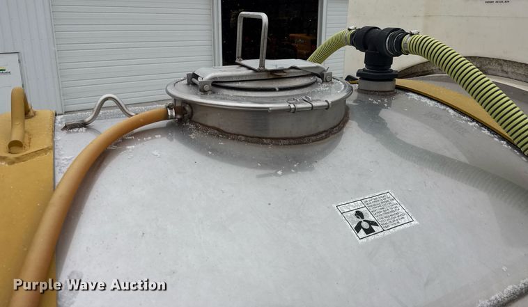 image for item DH9562 2009 TerraGator 9203 sprayer