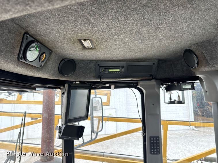 image for item DH9562 2009 TerraGator 9203 sprayer