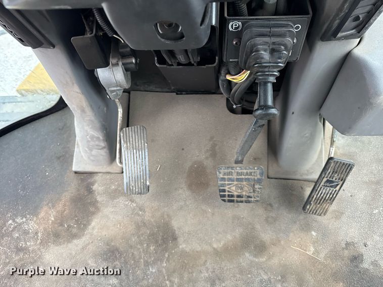 image for item DH9562 2009 TerraGator 9203 sprayer