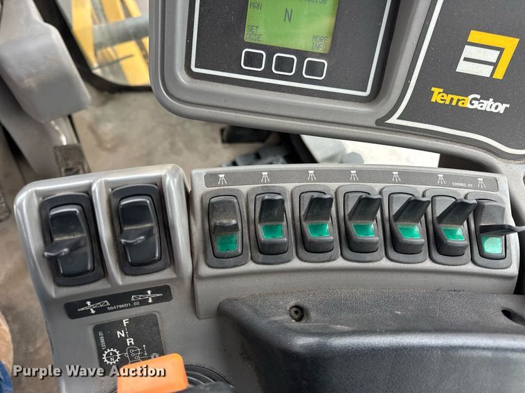 image for item DH9562 2009 TerraGator 9203 sprayer