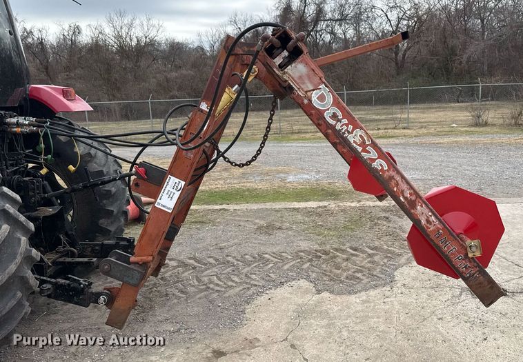 image for item DM5503 DewEze hay bale unroller