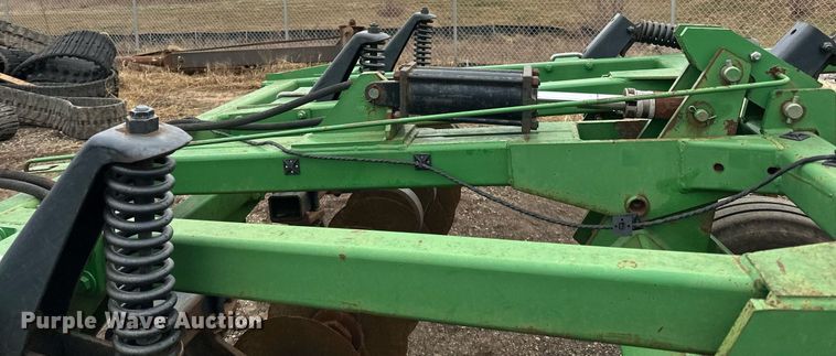image for item DN0884 John Deere 714 disk ripper
