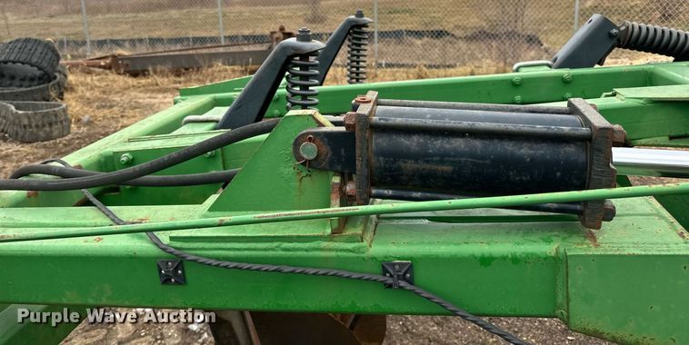 image for item DN0884 John Deere 714 disk ripper