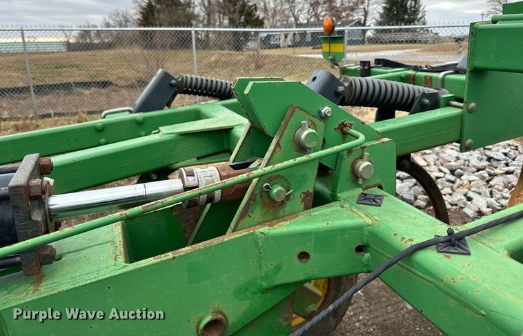 image for item DN0884 John Deere 714 disk ripper