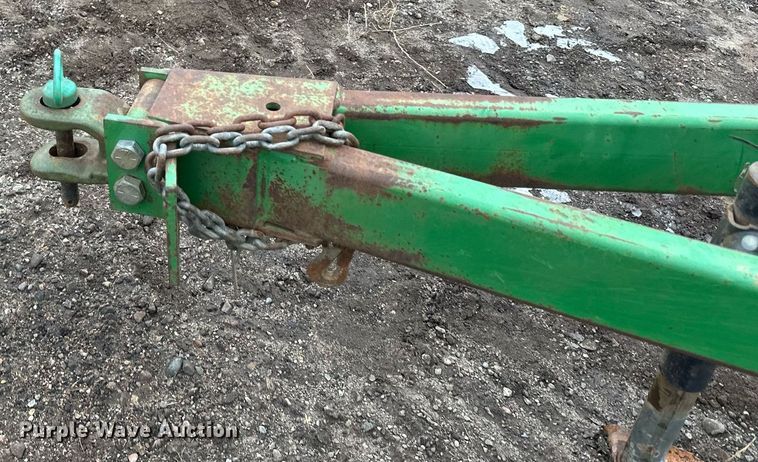 image for item DN0884 John Deere 714 disk ripper