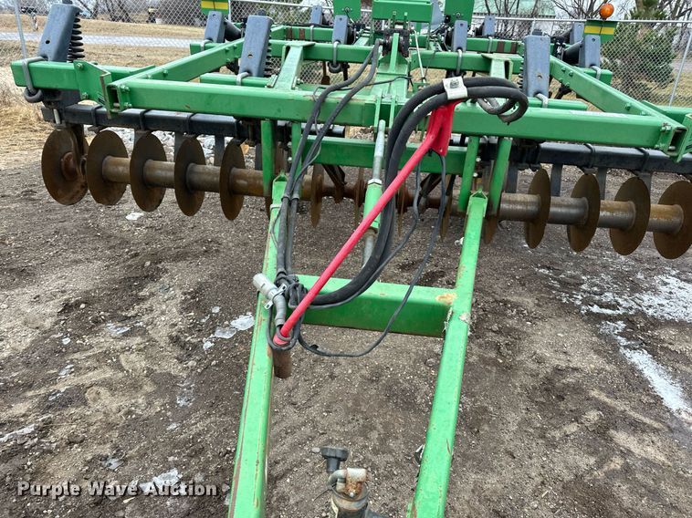 image for item DN0884 John Deere 714 disk ripper