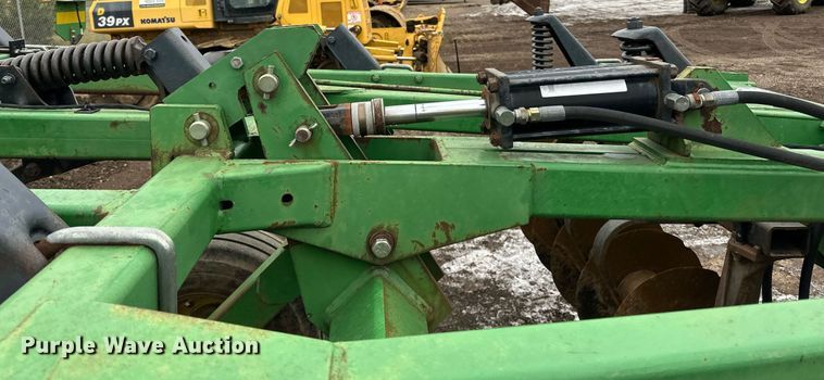 image for item DN0884 John Deere 714 disk ripper