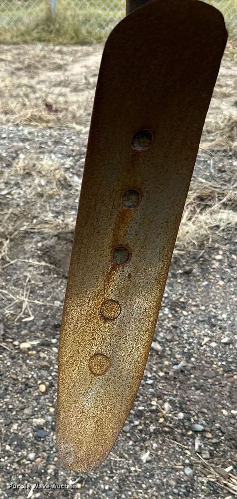 image for item DN0884 John Deere 714 disk ripper