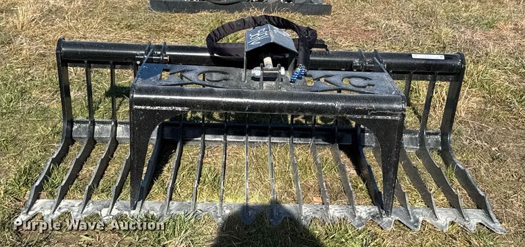 image for item DO0125 KC skid steer grapple bucket