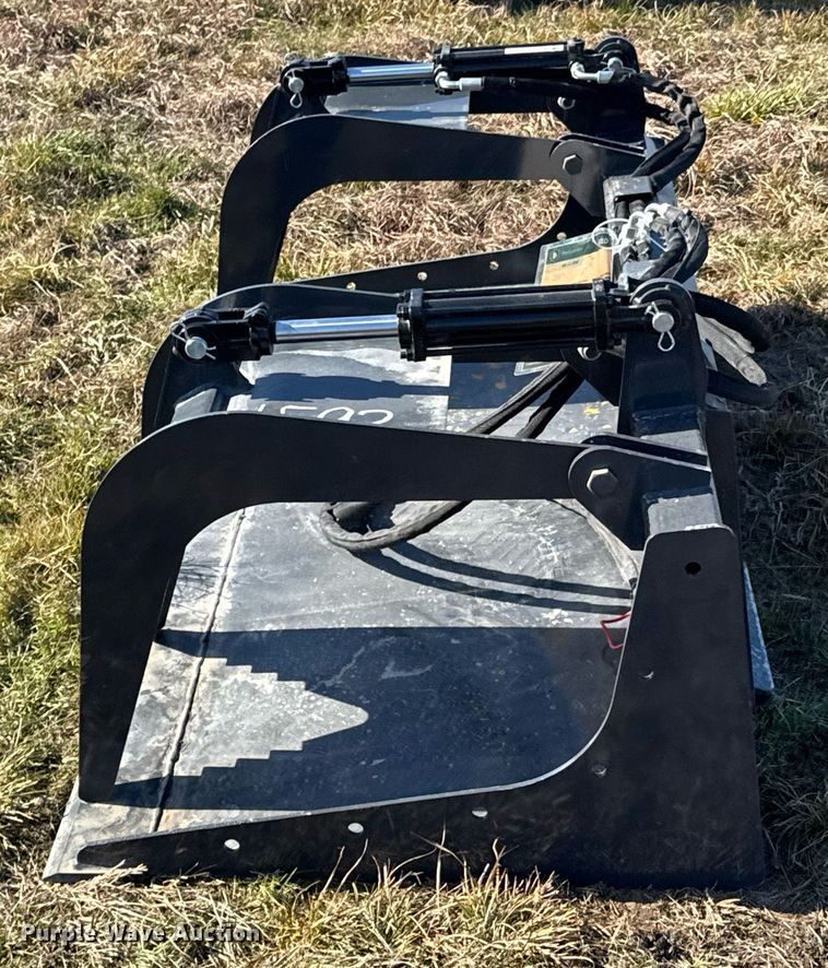 image for item DO0127 2023 Wolverine GB-11-72W skid steer grapple bucket