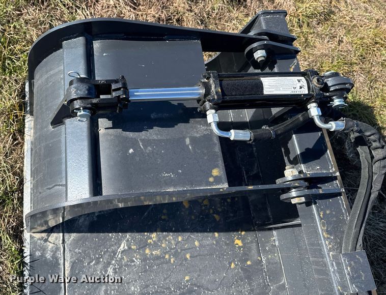 image for item DO0127 2023 Wolverine GB-11-72W skid steer grapple bucket