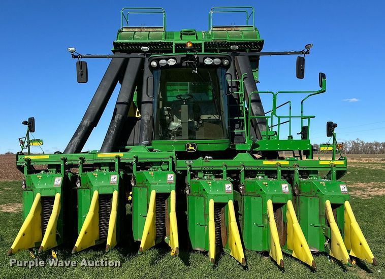 image for item DP6054 2019 John Deere CP690 RWA cotton picker