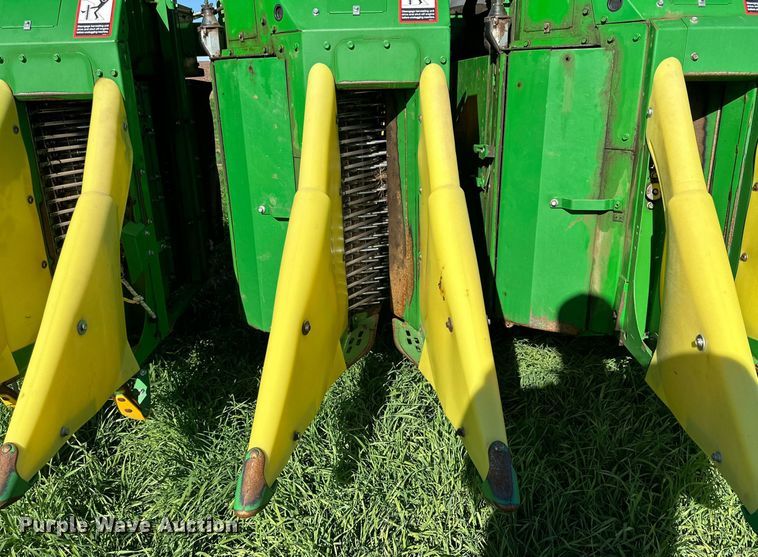 image for item DP6054 2019 John Deere CP690 RWA cotton picker