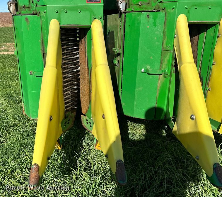 image for item DP6054 2019 John Deere CP690 RWA cotton picker