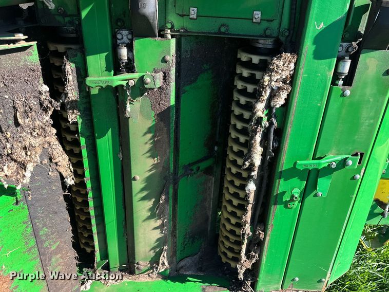 image for item DP6054 2019 John Deere CP690 RWA cotton picker