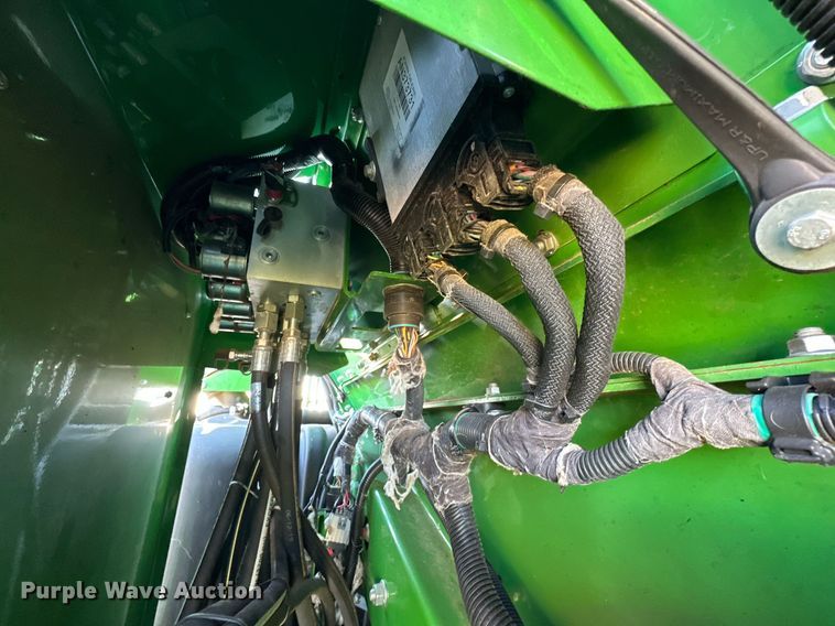 image for item DP6054 2019 John Deere CP690 RWA cotton picker