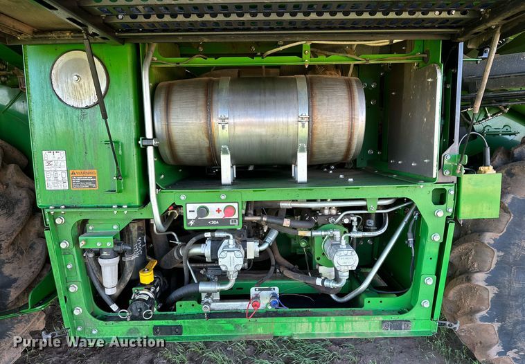 image for item DP6054 2019 John Deere CP690 RWA cotton picker